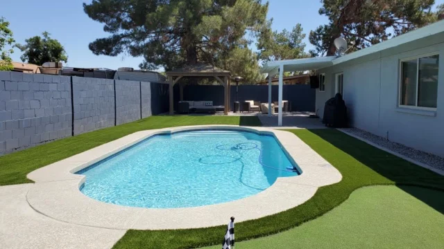 Famous Pools LLC – photo