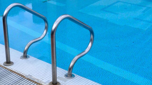 pool-service stock image