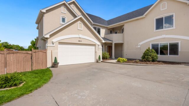 garage-door-services stock image