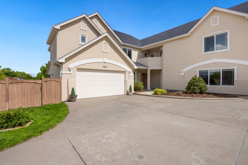 garage-door-services stock image