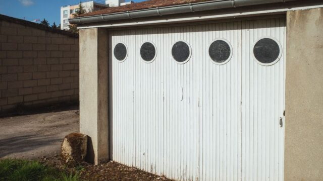 garage-door-services stock image