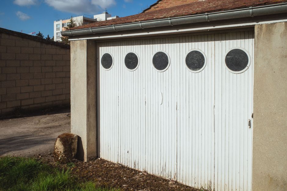 garage-door-services stock image