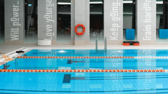 pool-service stock image