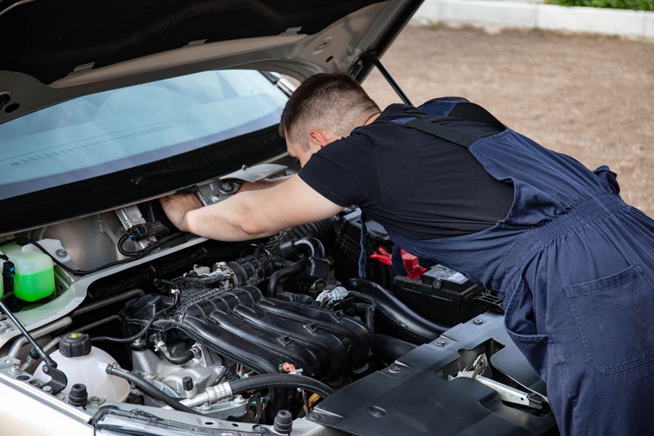 auto-repair stock image