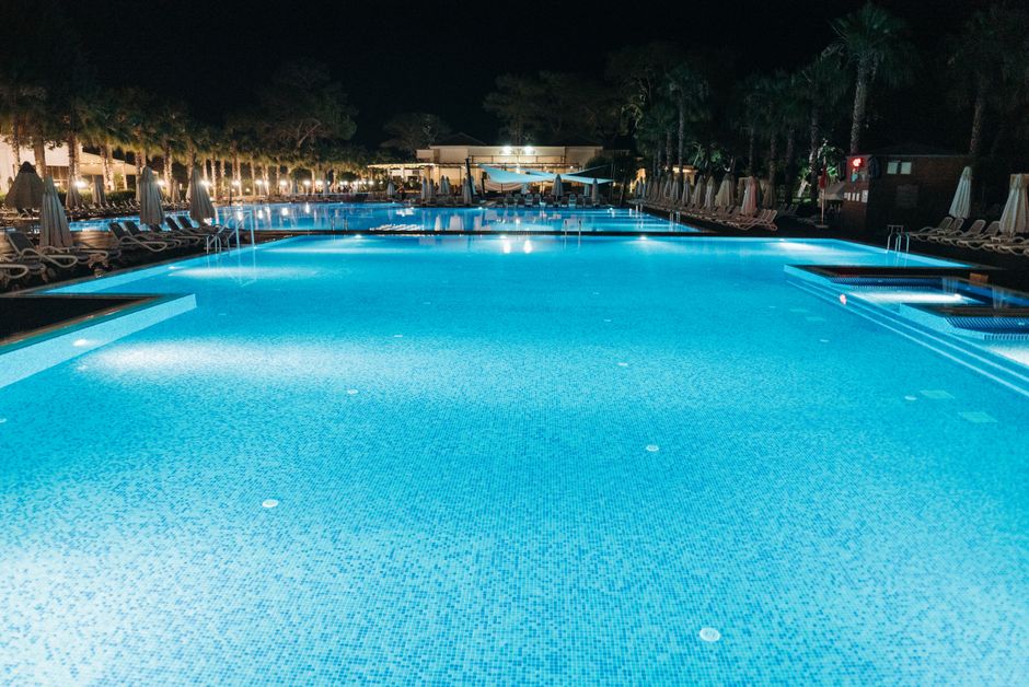 pool-service stock image