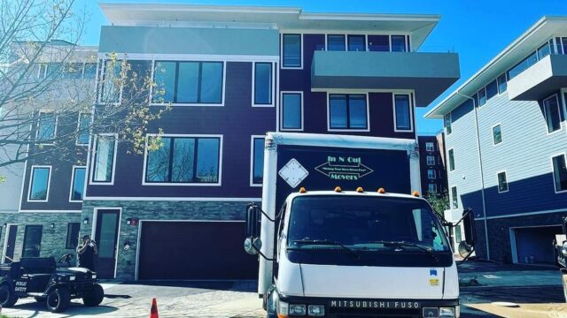 In or Out Movers – photo